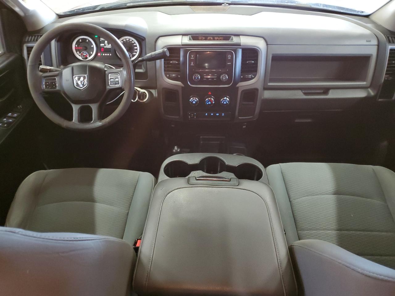 2016 RAM 2500 - Image 8