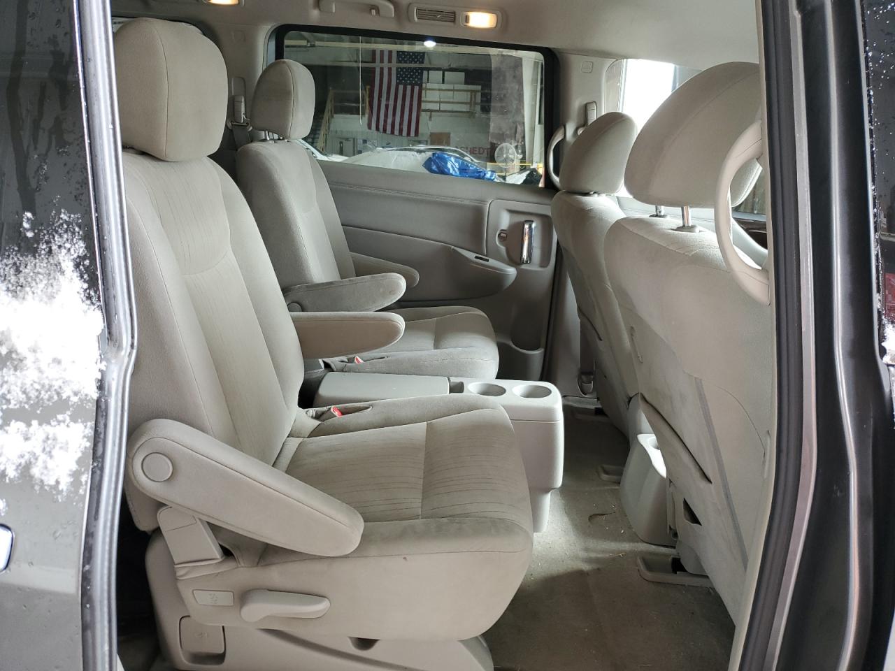 2014 Nissan Quest - Image 11