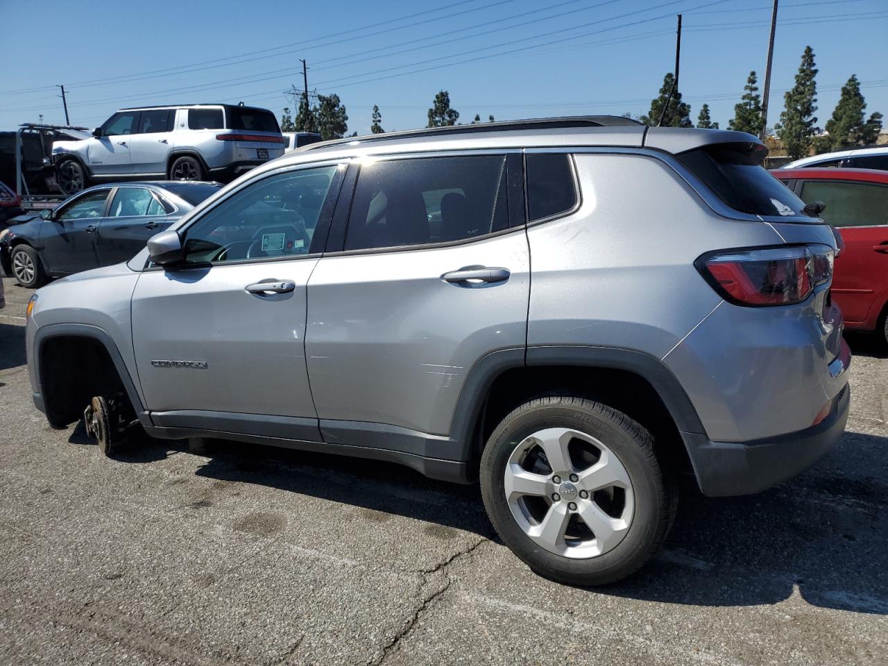 2018 Jeep Compass - Image 2
