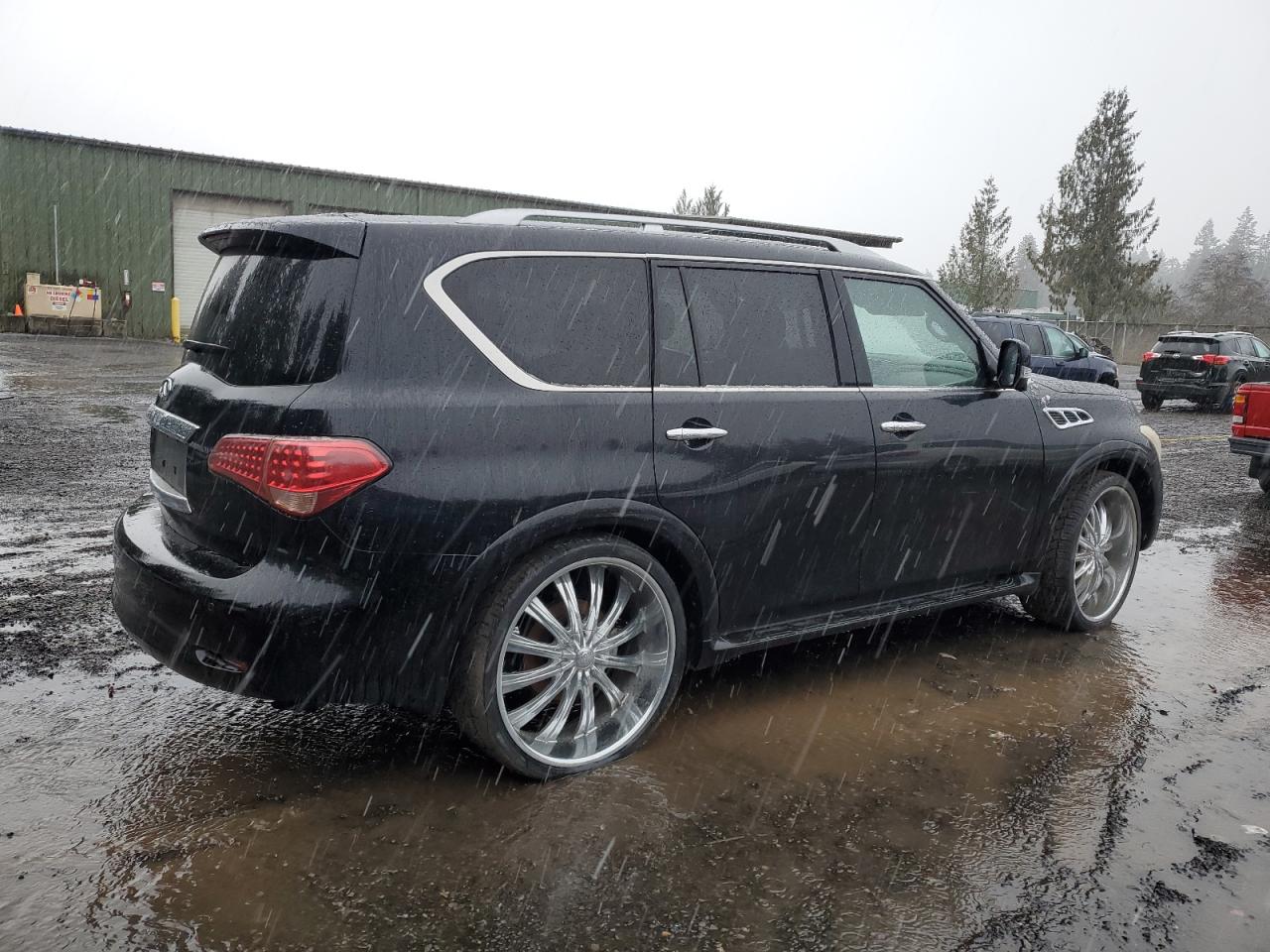 2011 Infiniti QX56 - Image 3