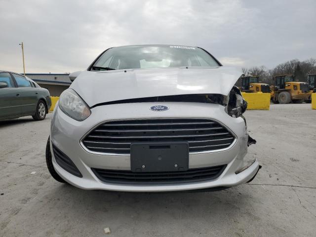  FORD FIESTA 2019 Srebrny