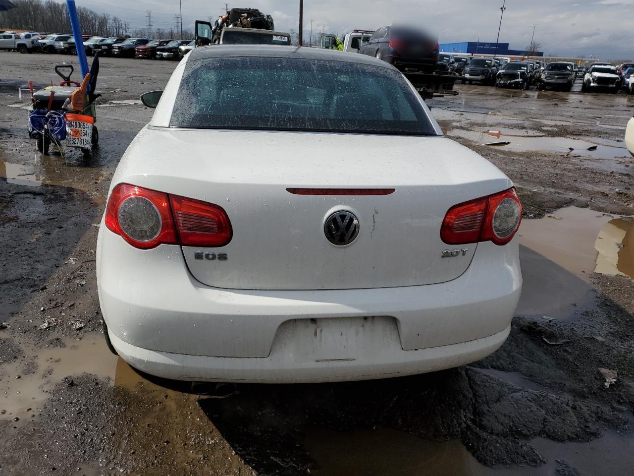 2009 Volkswagen Eos - Image 6