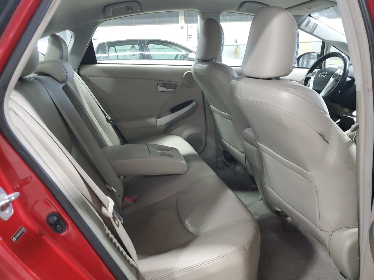 2010 Toyota Prius - Image 10