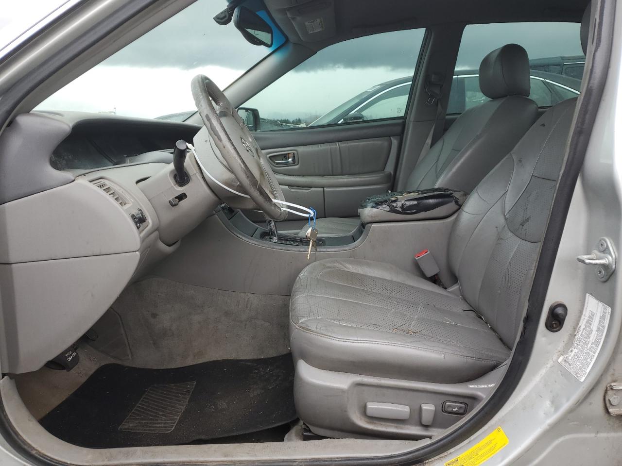 2003 Toyota Avalon - Image 7