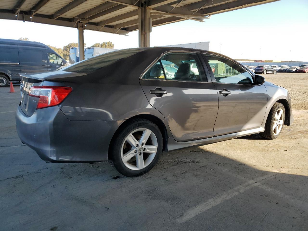 2013 Toyota Camry - Image 3