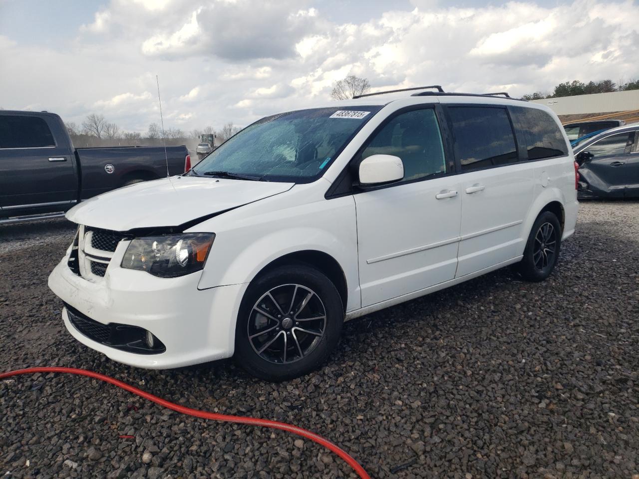 2016 Dodge Caravan - Image 1
