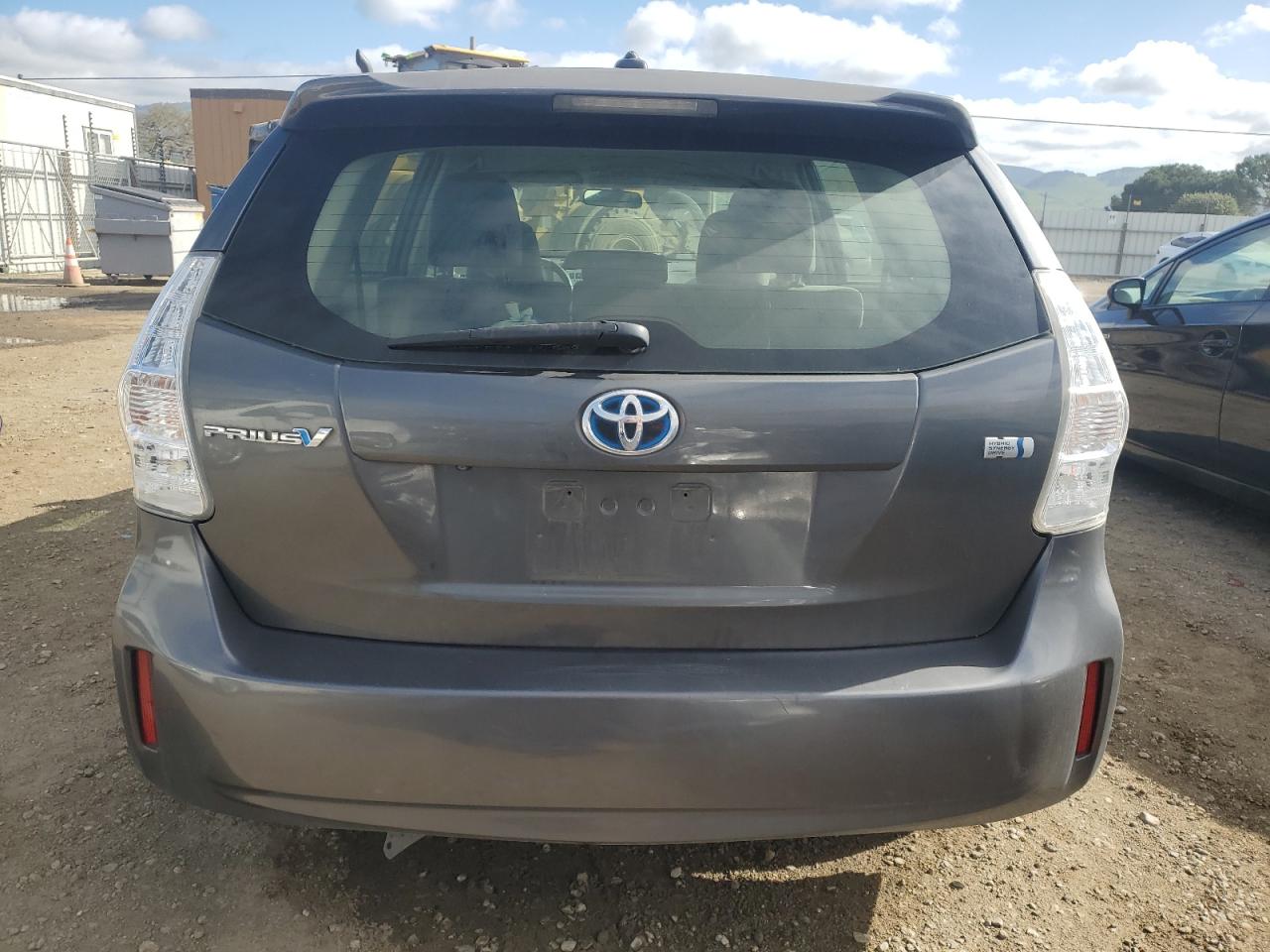 2013 Toyota Prius - Image 6