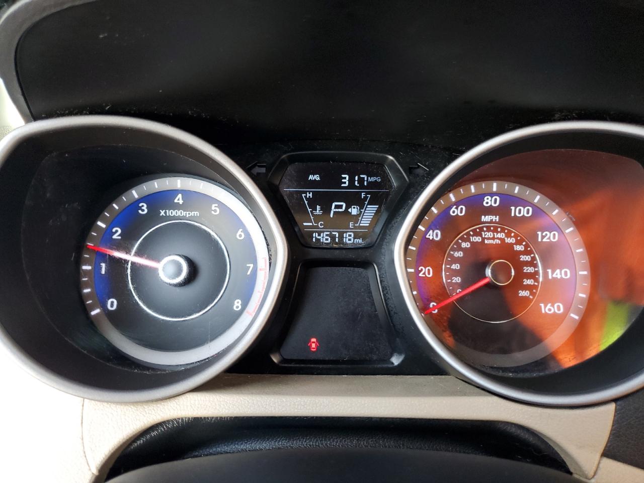 2014 Hyundai Elantra - Image 9