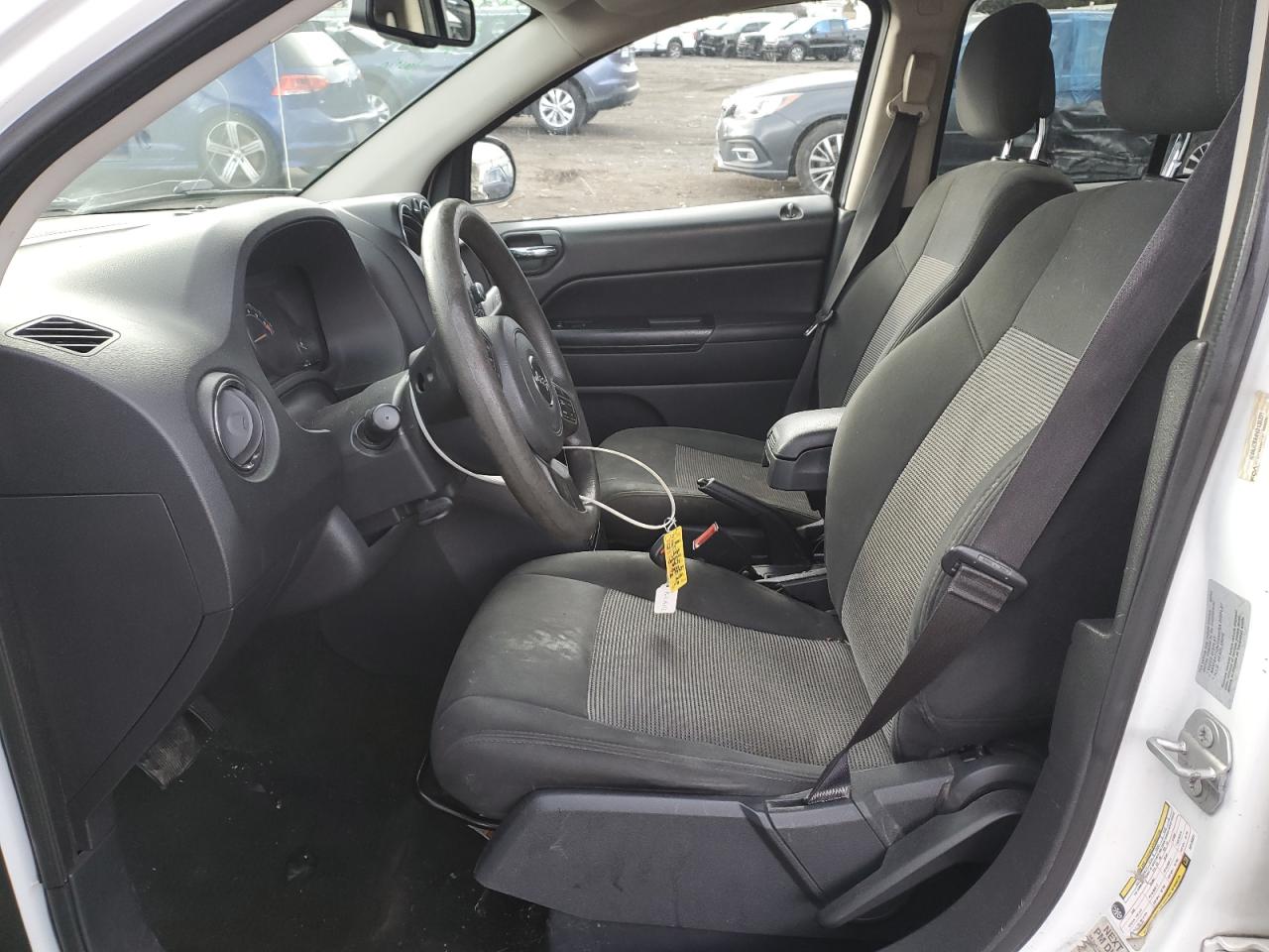 2017 Jeep Compass - Image 7
