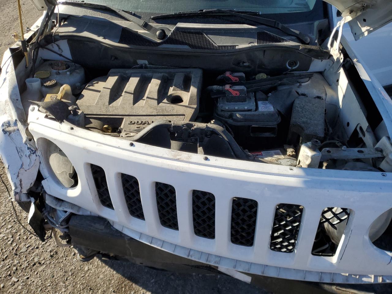 2012 Jeep Liberty (Patriot) - Image 14