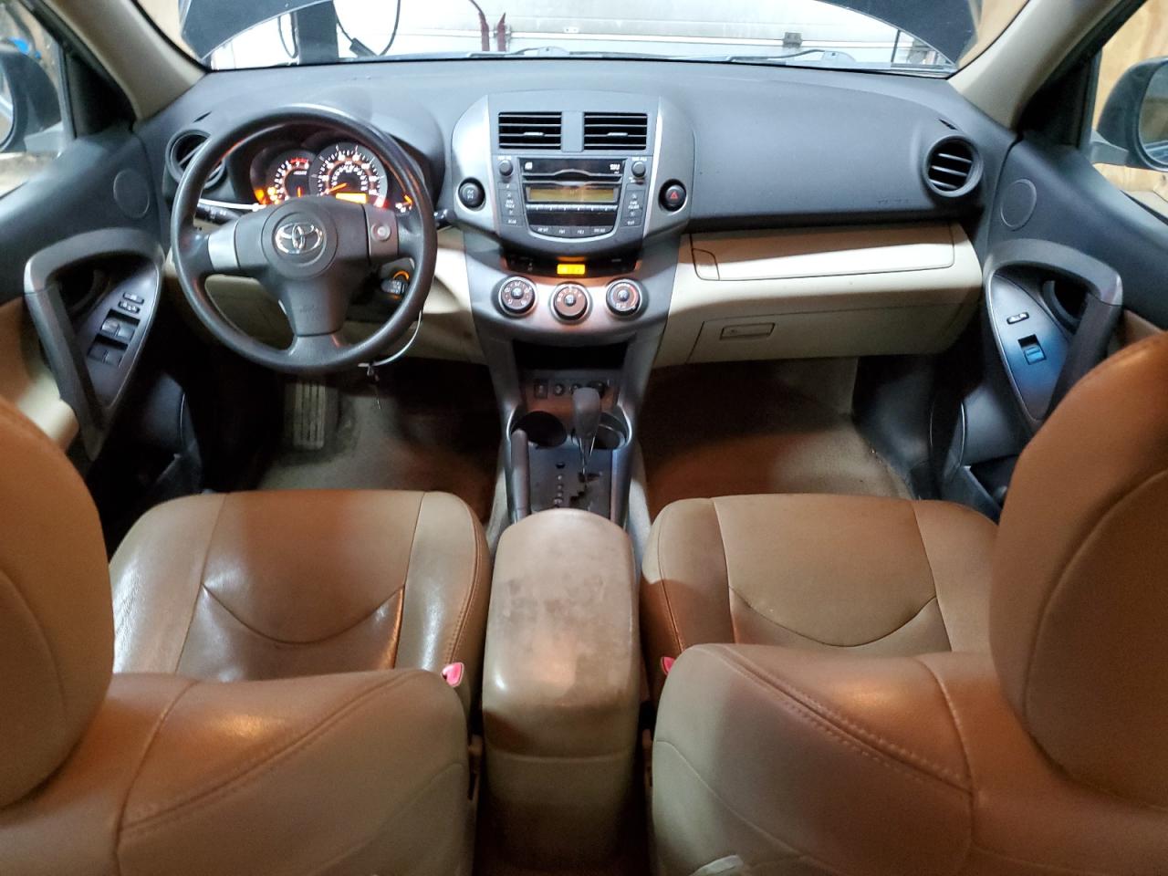 2010 Toyota RAV 4 - Image 8