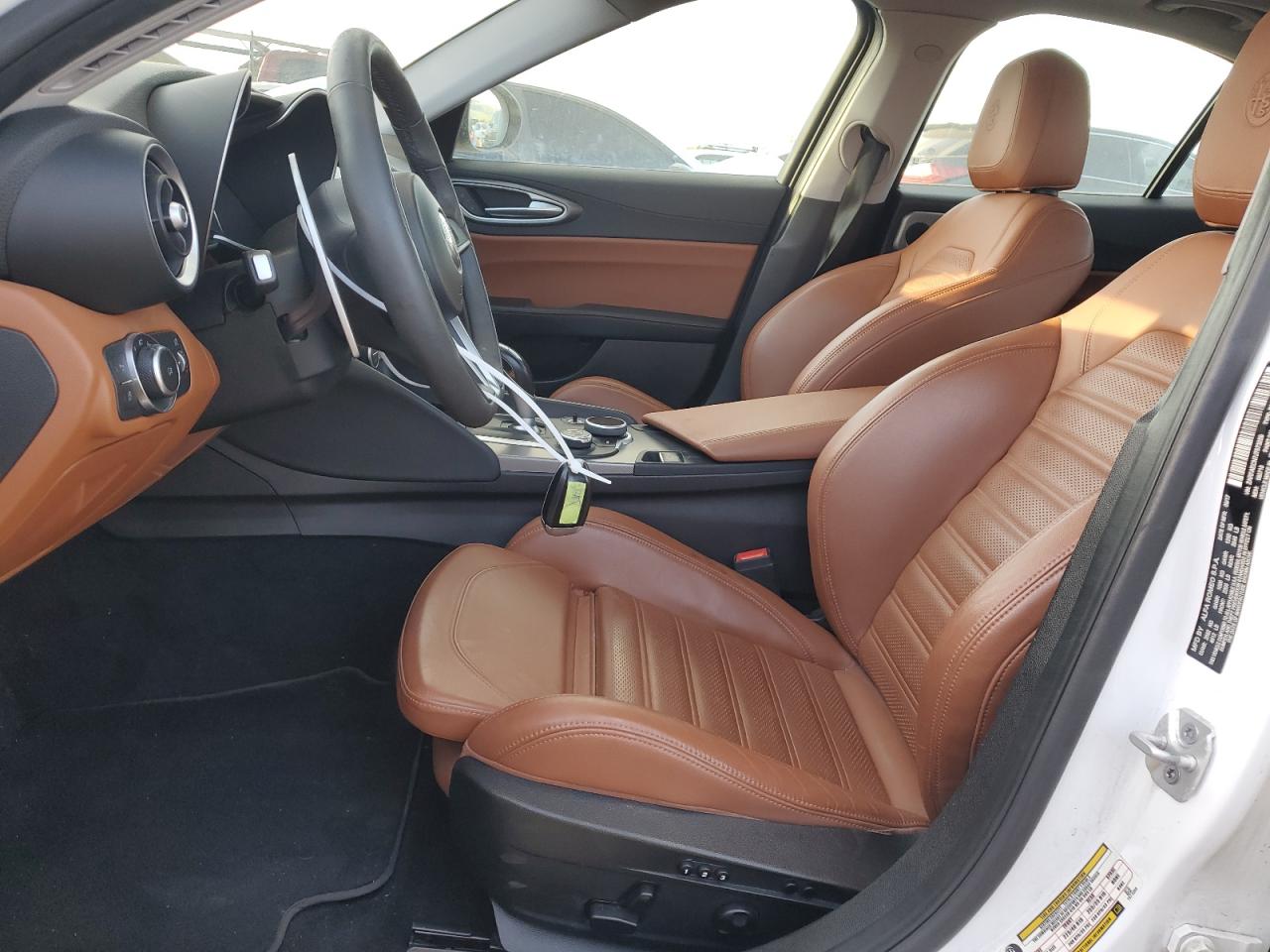 2018 Alfa Romeo Giulia - Image 7