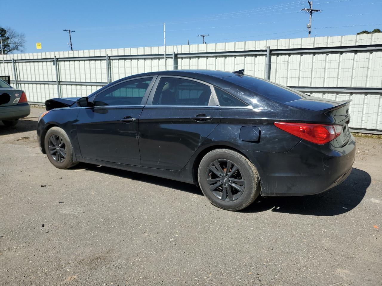 2013 Hyundai Sonata - Image 2