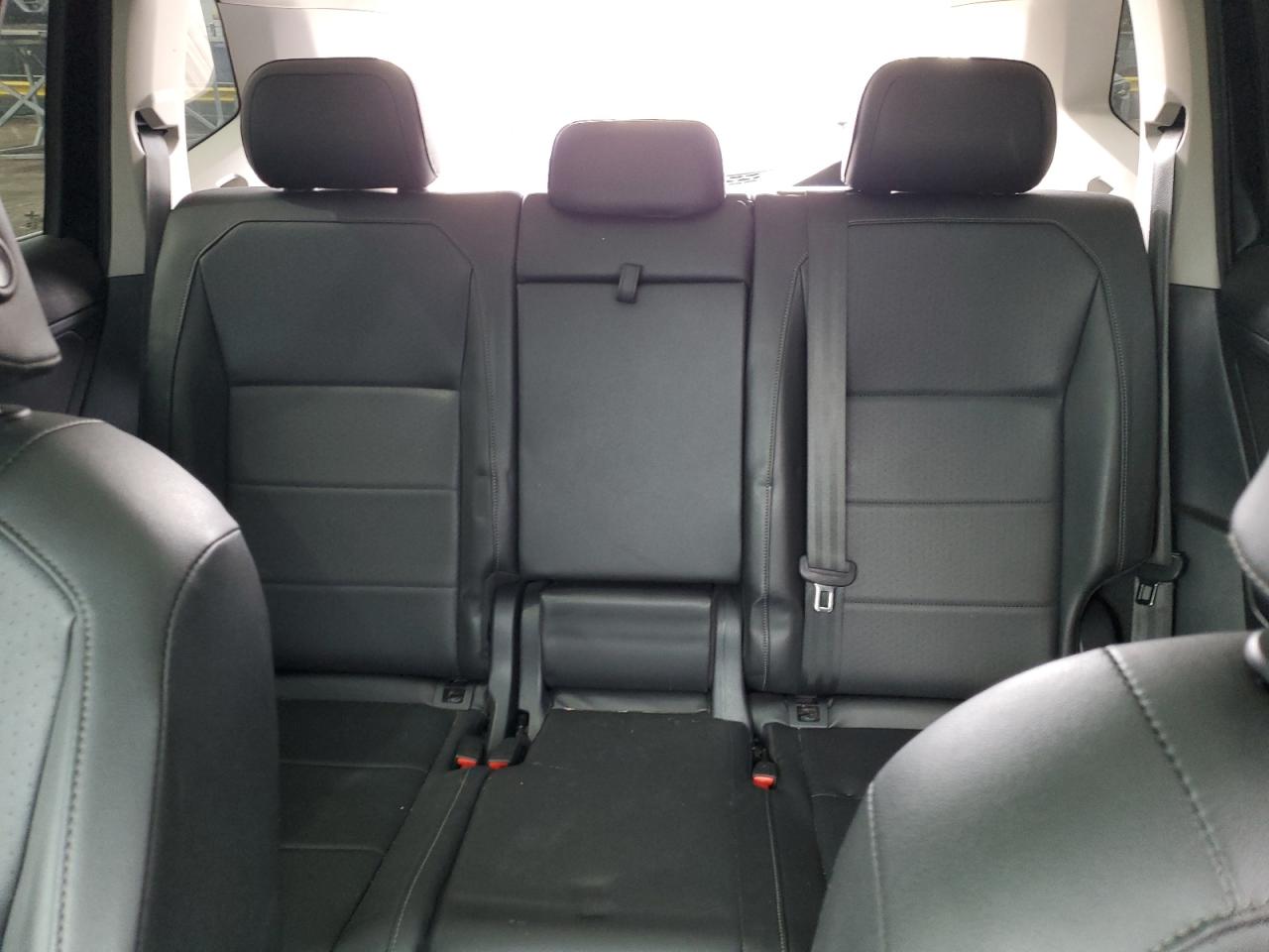 2019 Volkswagen Tiguan - Image 10