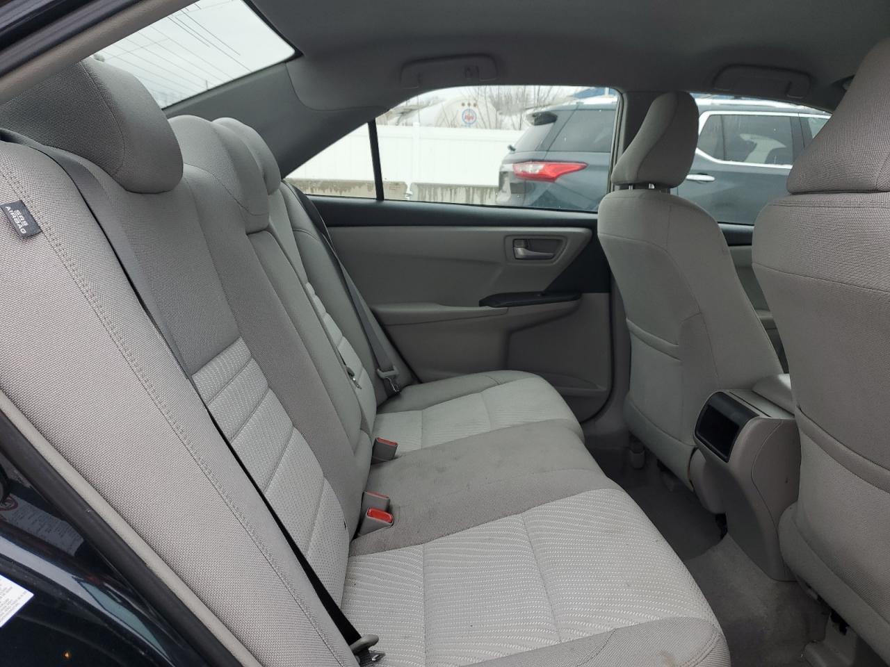 2017 Toyota Camry - Image 11