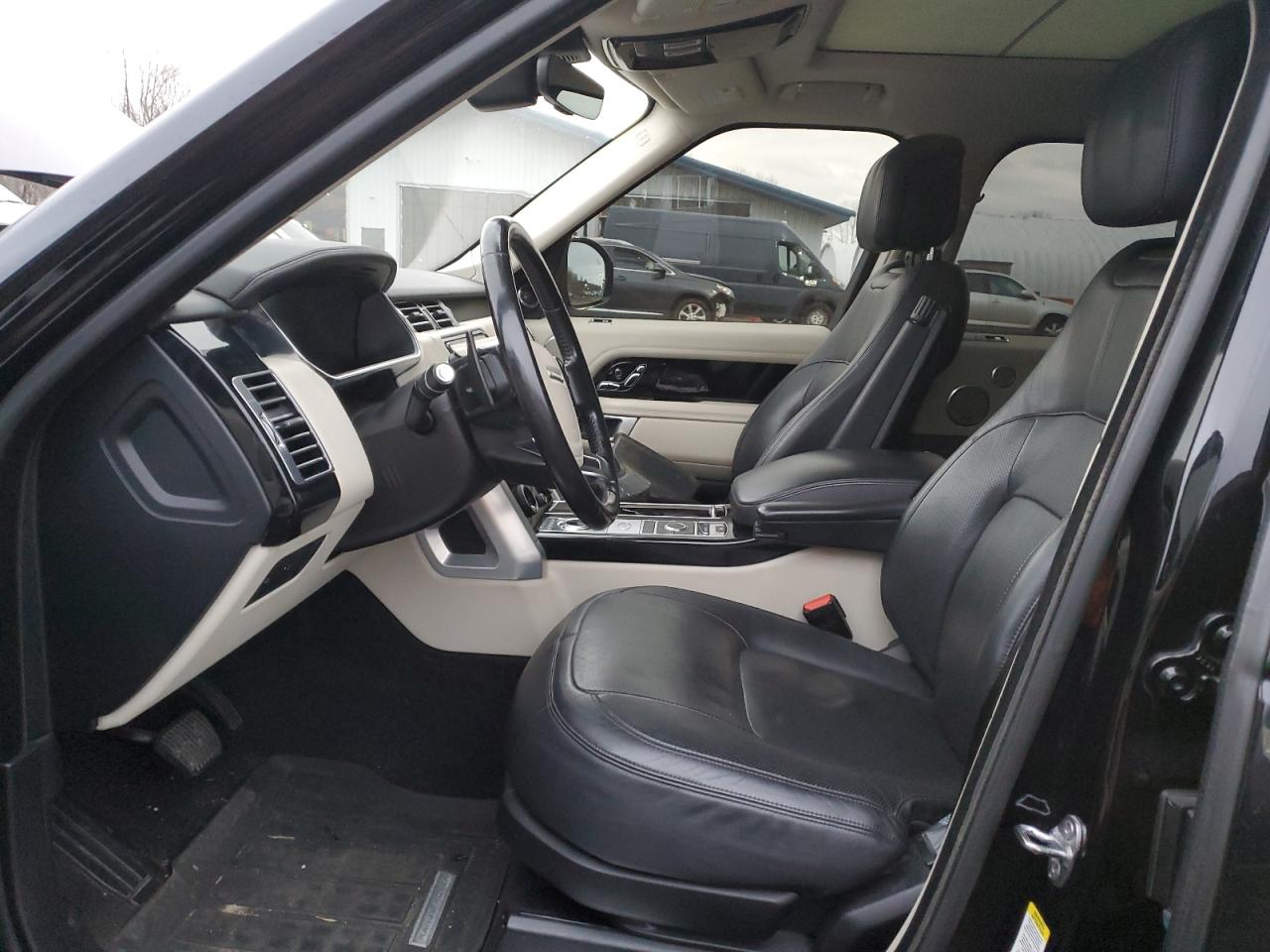 2019 Land Rover Range Rover - Image 7