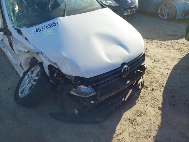 2013 VOLKSWAGEN POLO