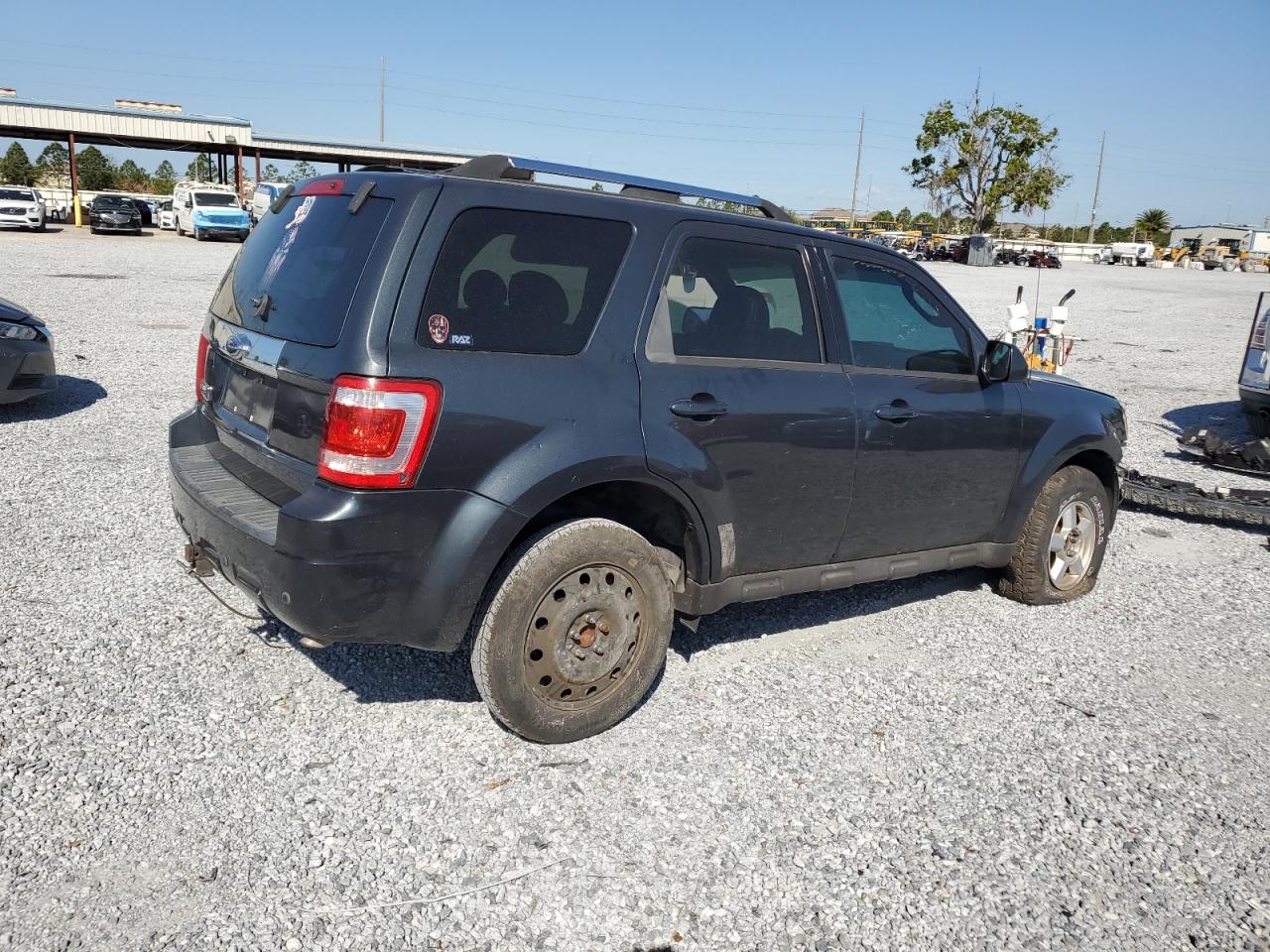 2009 Ford Escape - Image 3