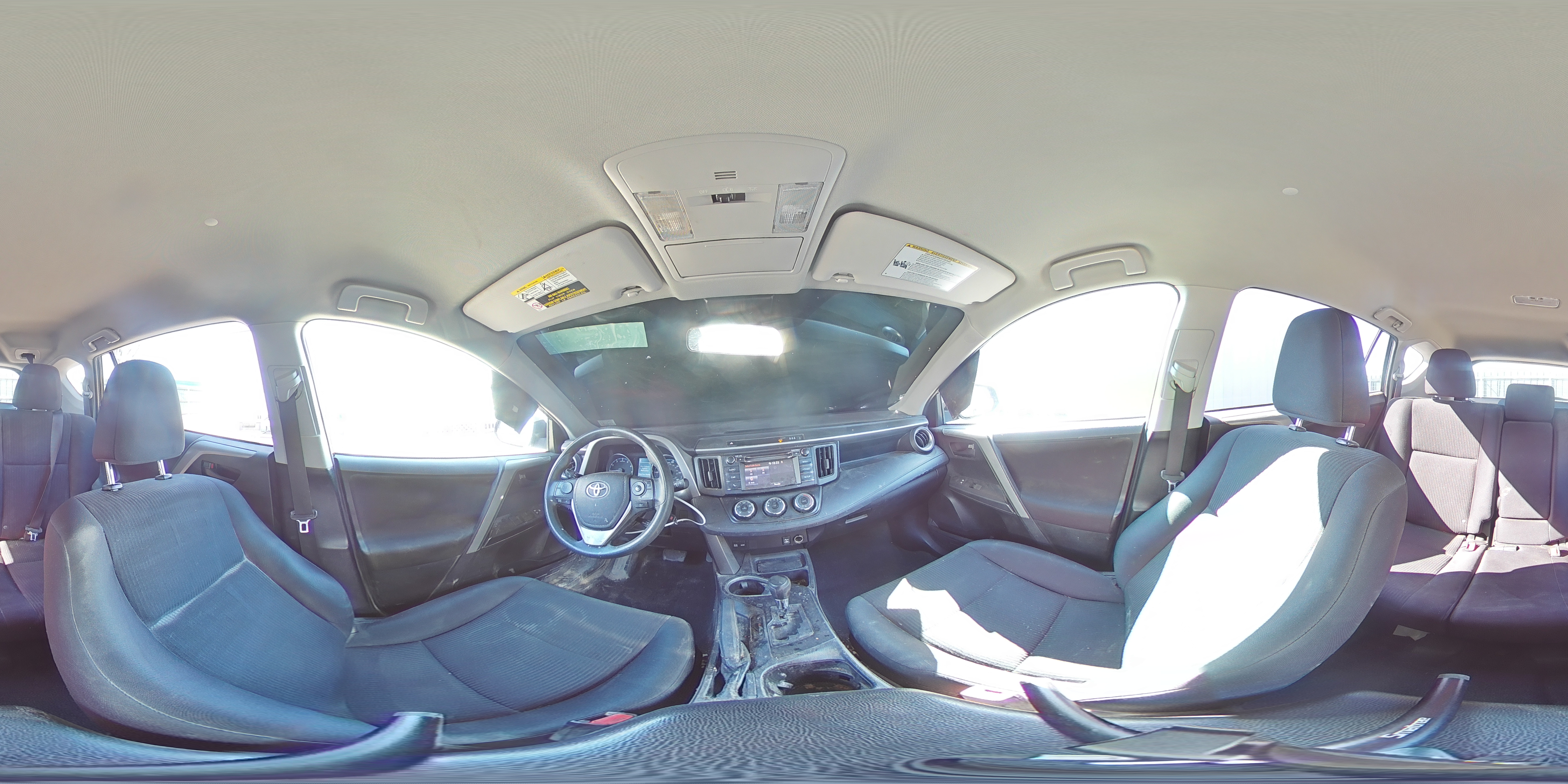 2017 Toyota RAV 4 - Image 16