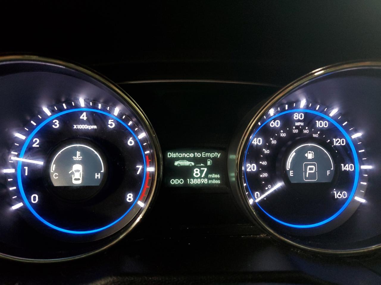 2013 Hyundai Sonata - Image 9
