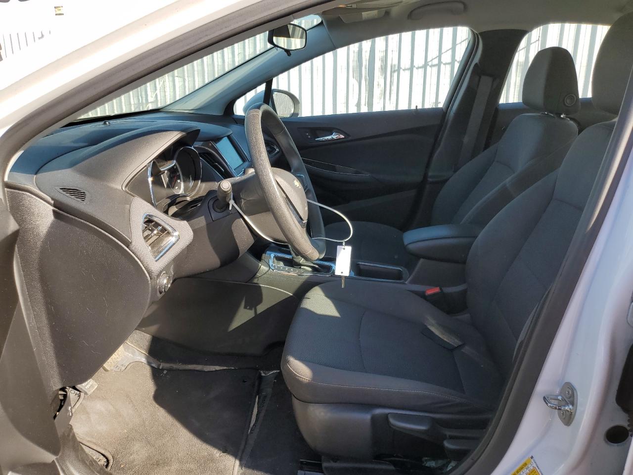 2019 Chevrolet Cruze - Image 7