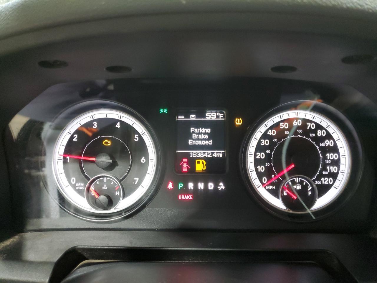 2014 RAM 1500 - Image 9