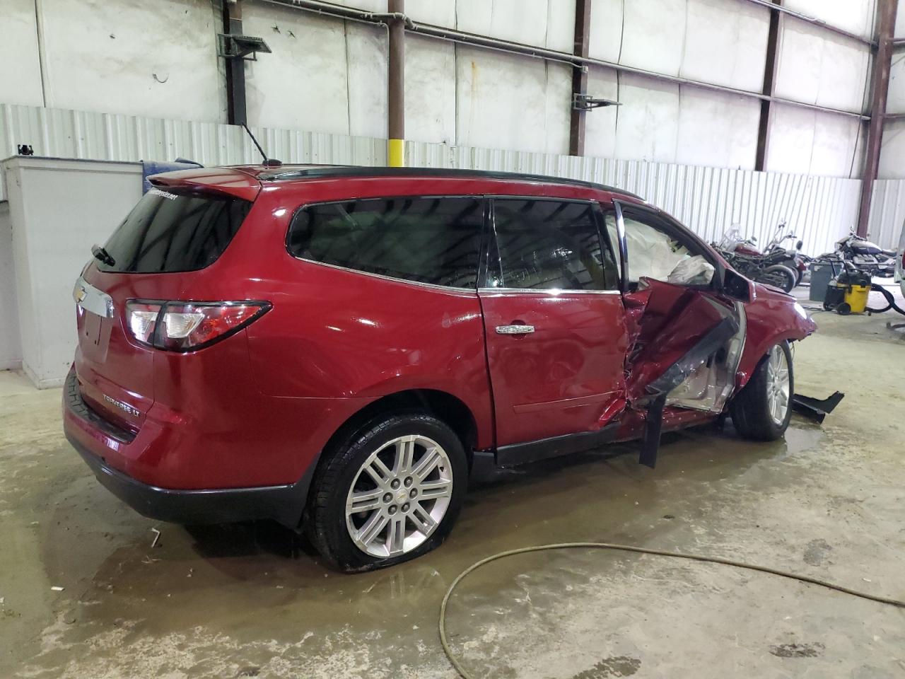2013 Chevrolet Traverse - Image 3