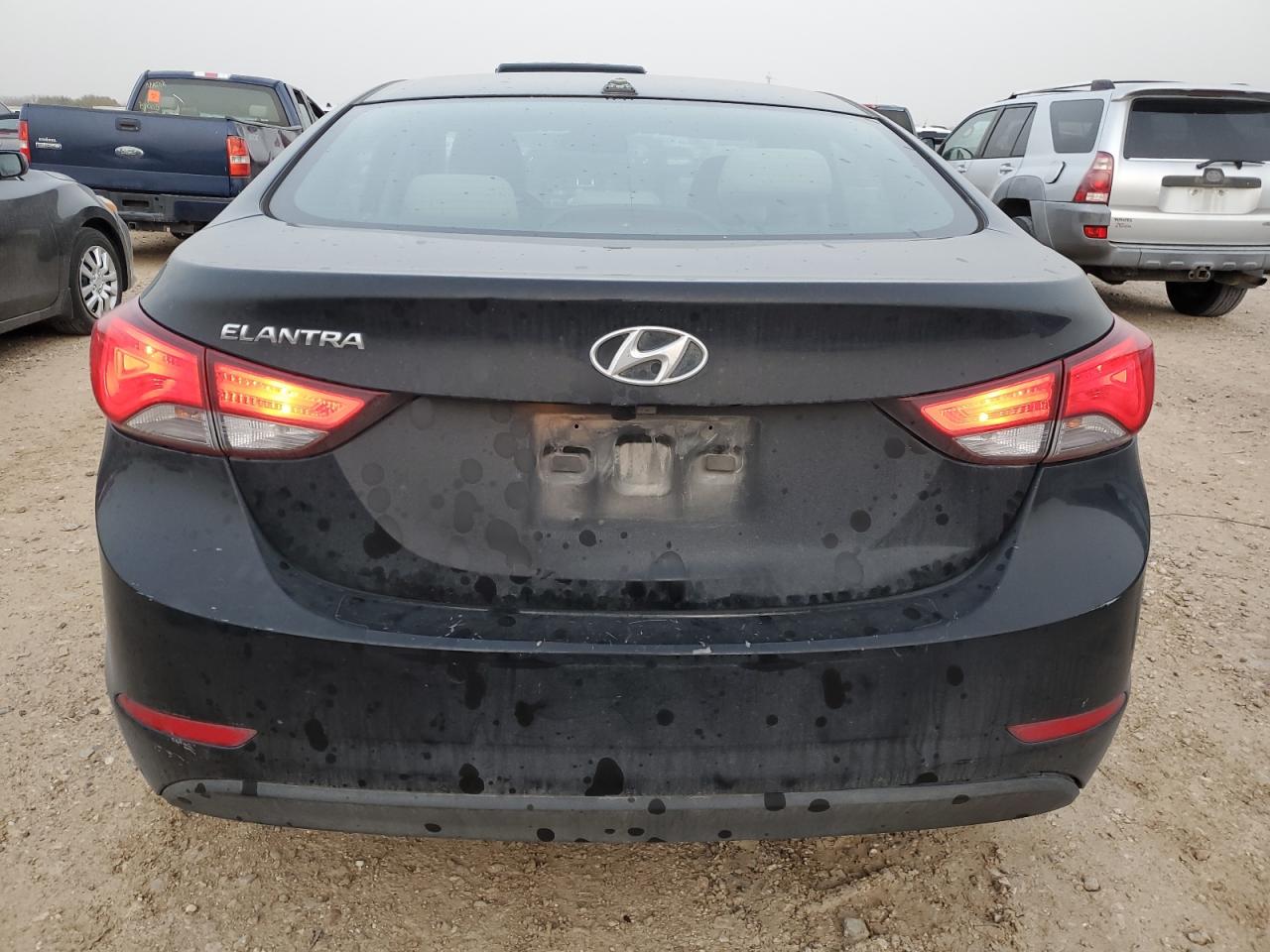 2016 Hyundai Elantra - Image 6