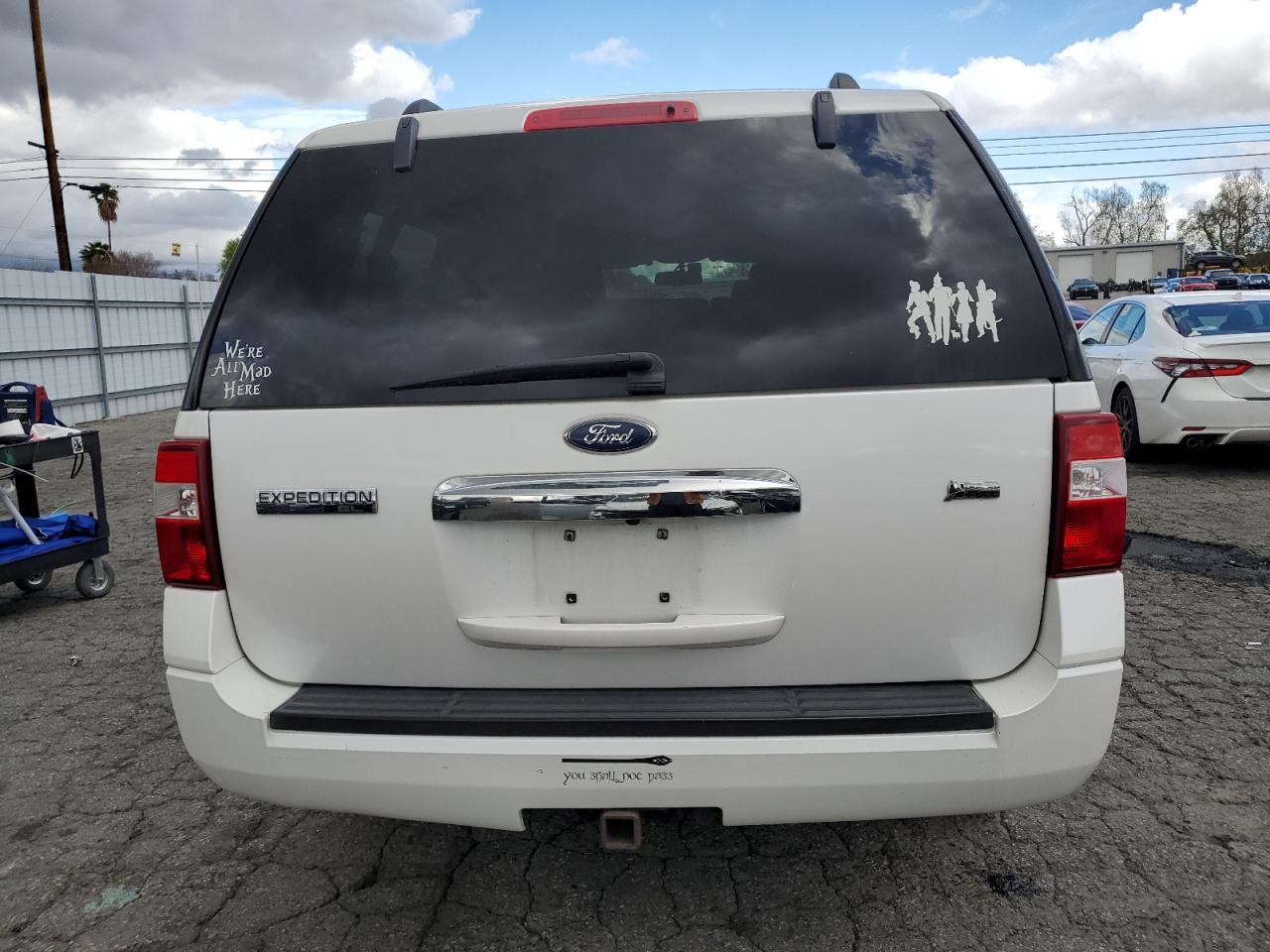 2010 Ford Expedition - Image 6