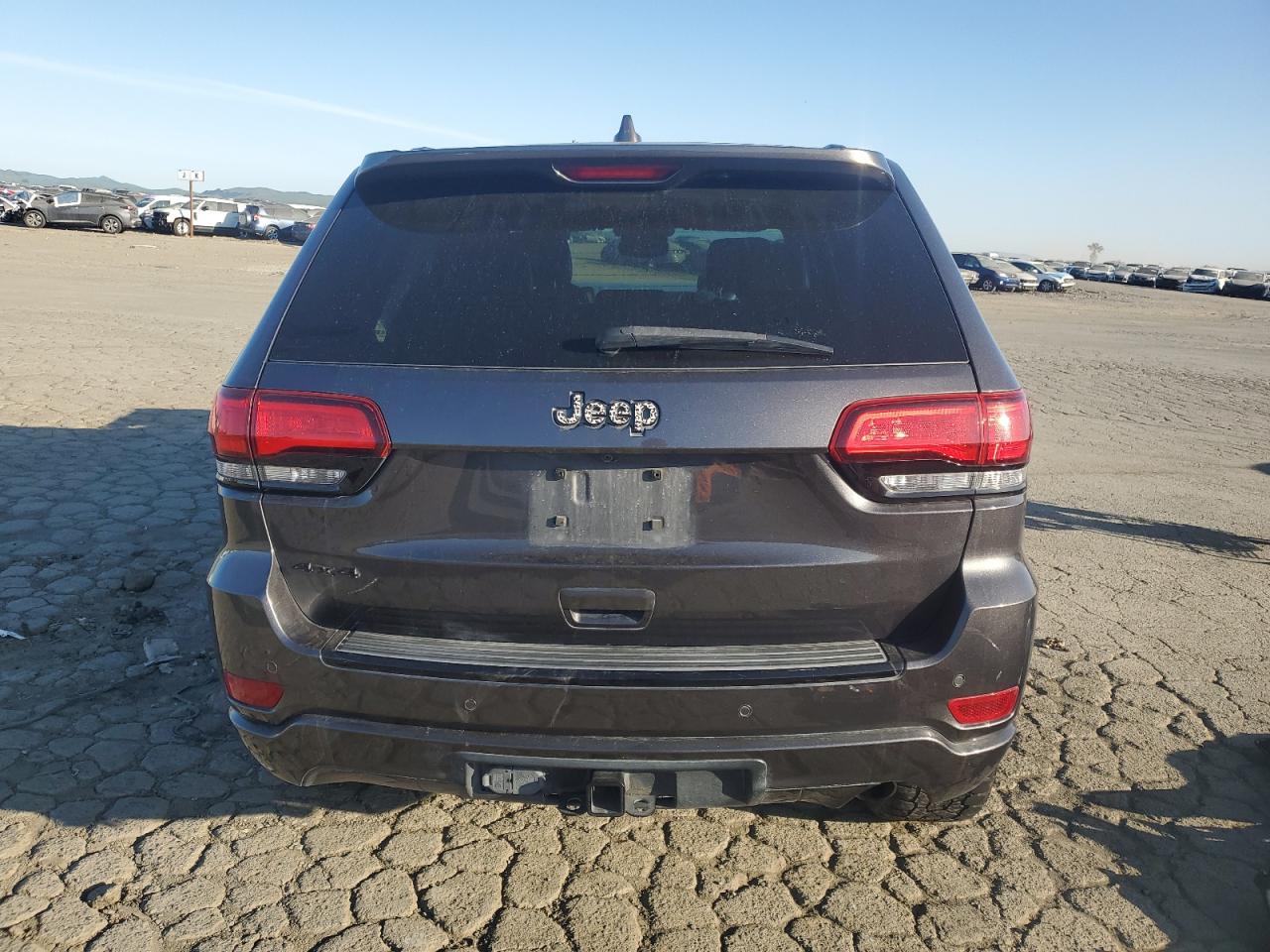 2017 Jeep Grand Cherokee - Image 6