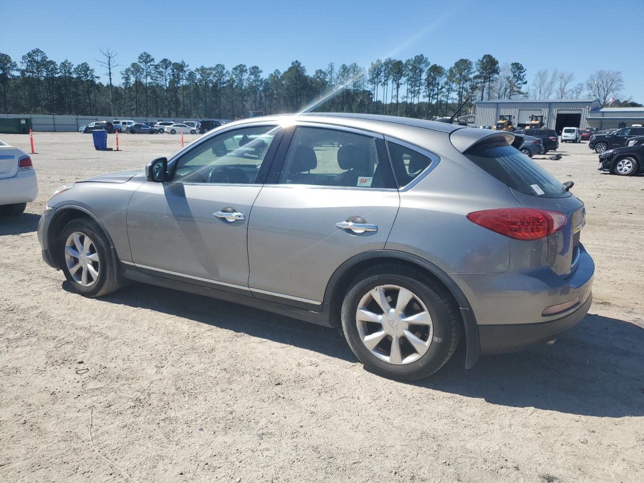 2010 Infiniti EX - Image 2