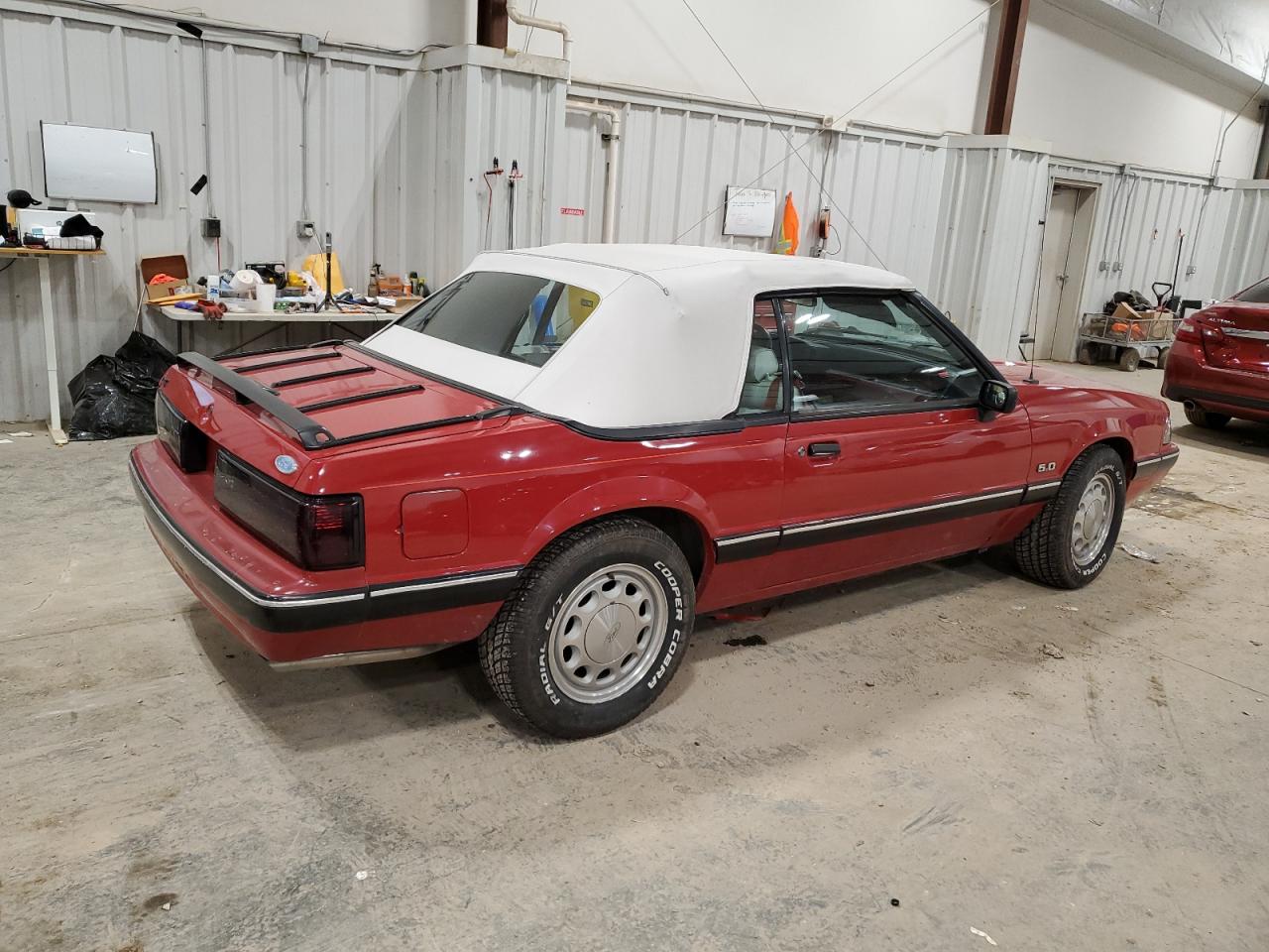 1988 Ford Mustang - Image 3