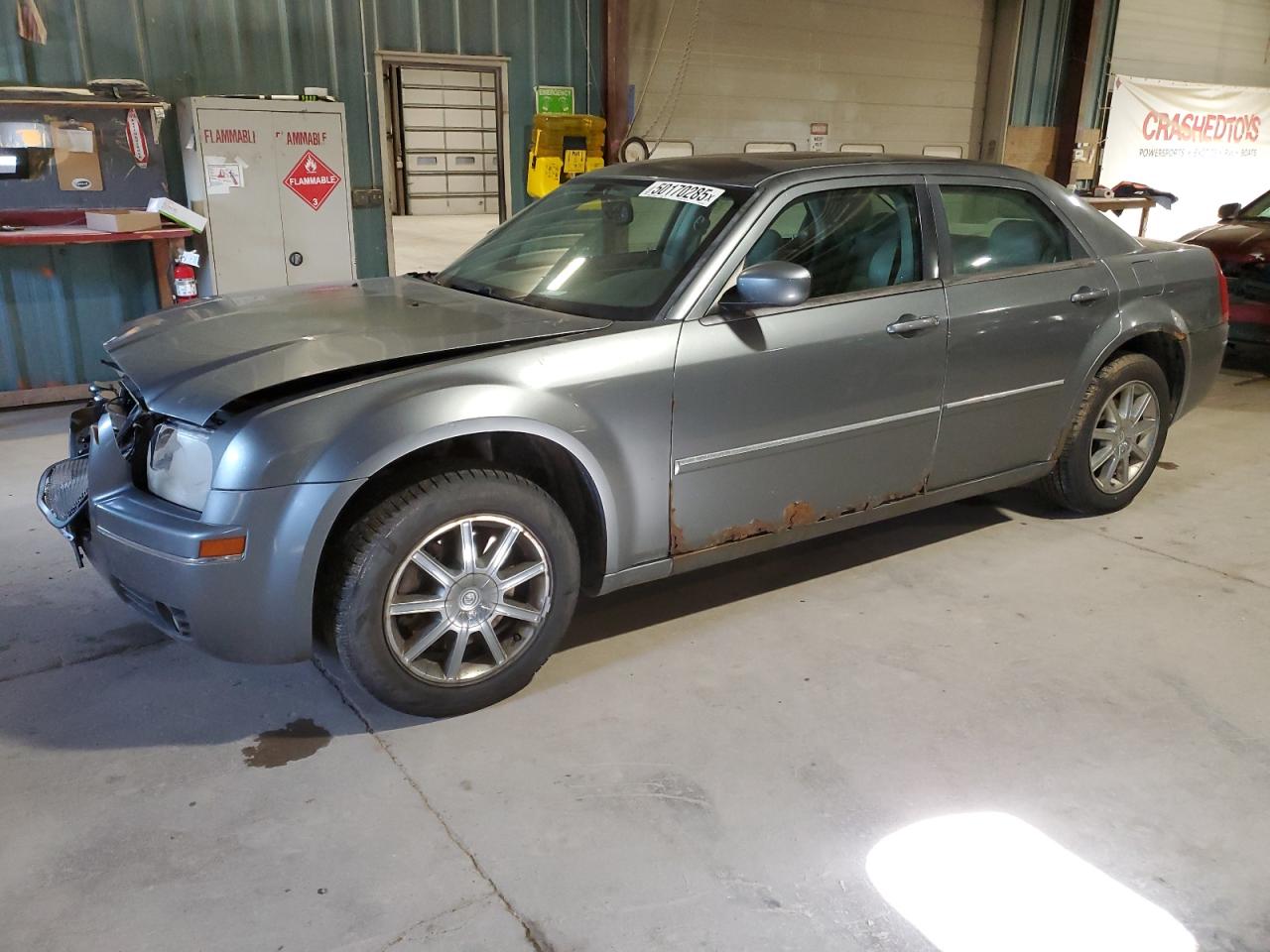 2007 Chrysler 300 Touring იყიდება Eldridge-ში, IA - Front End