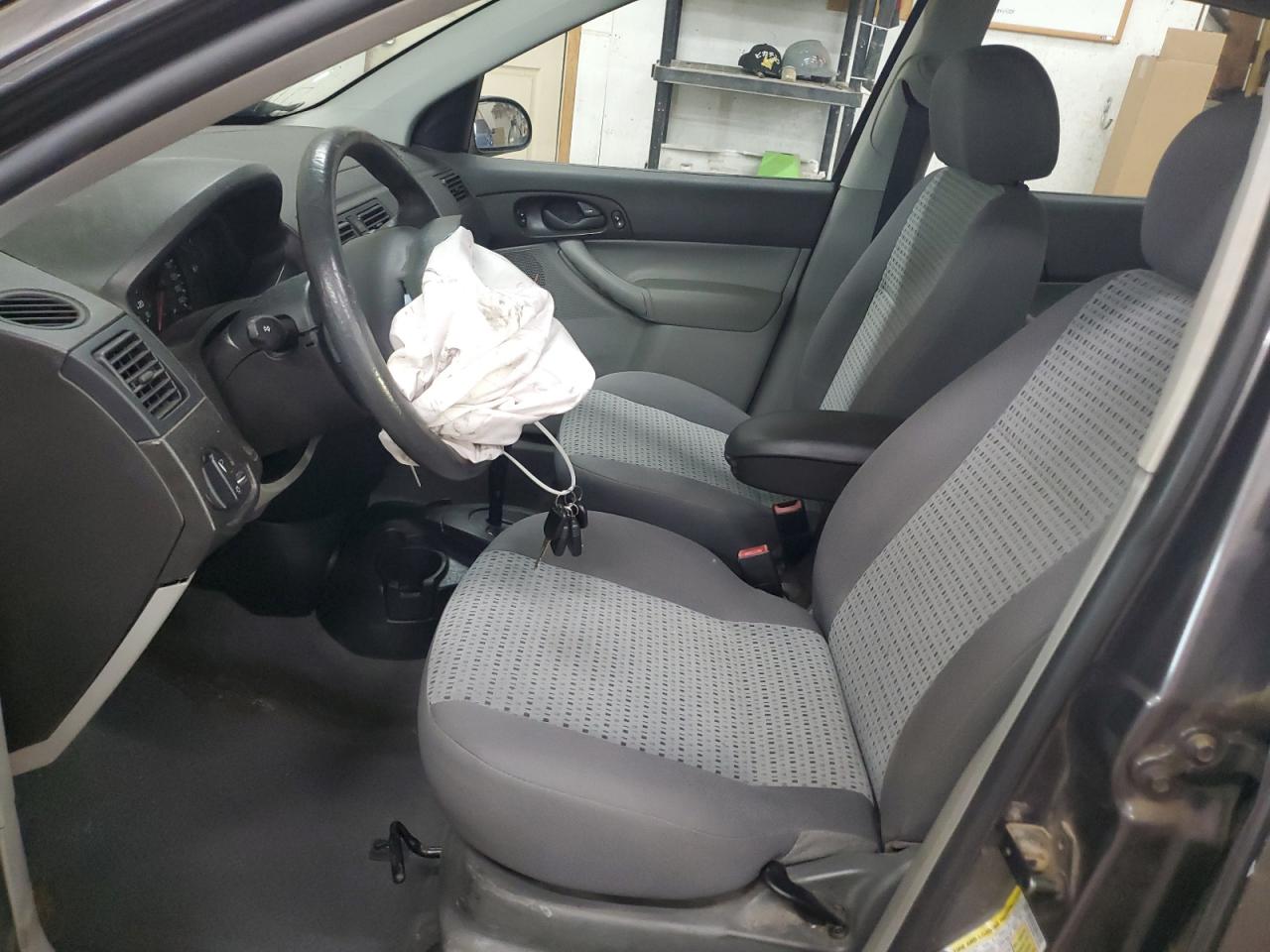 2006 Ford Focus - Image 7