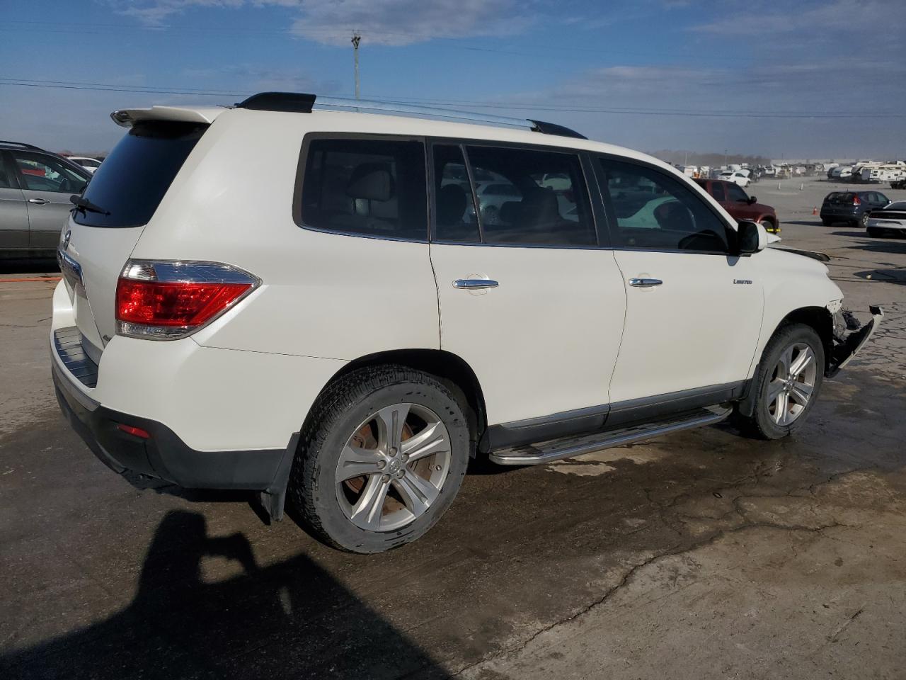 2013 Toyota Highlander - Image 3