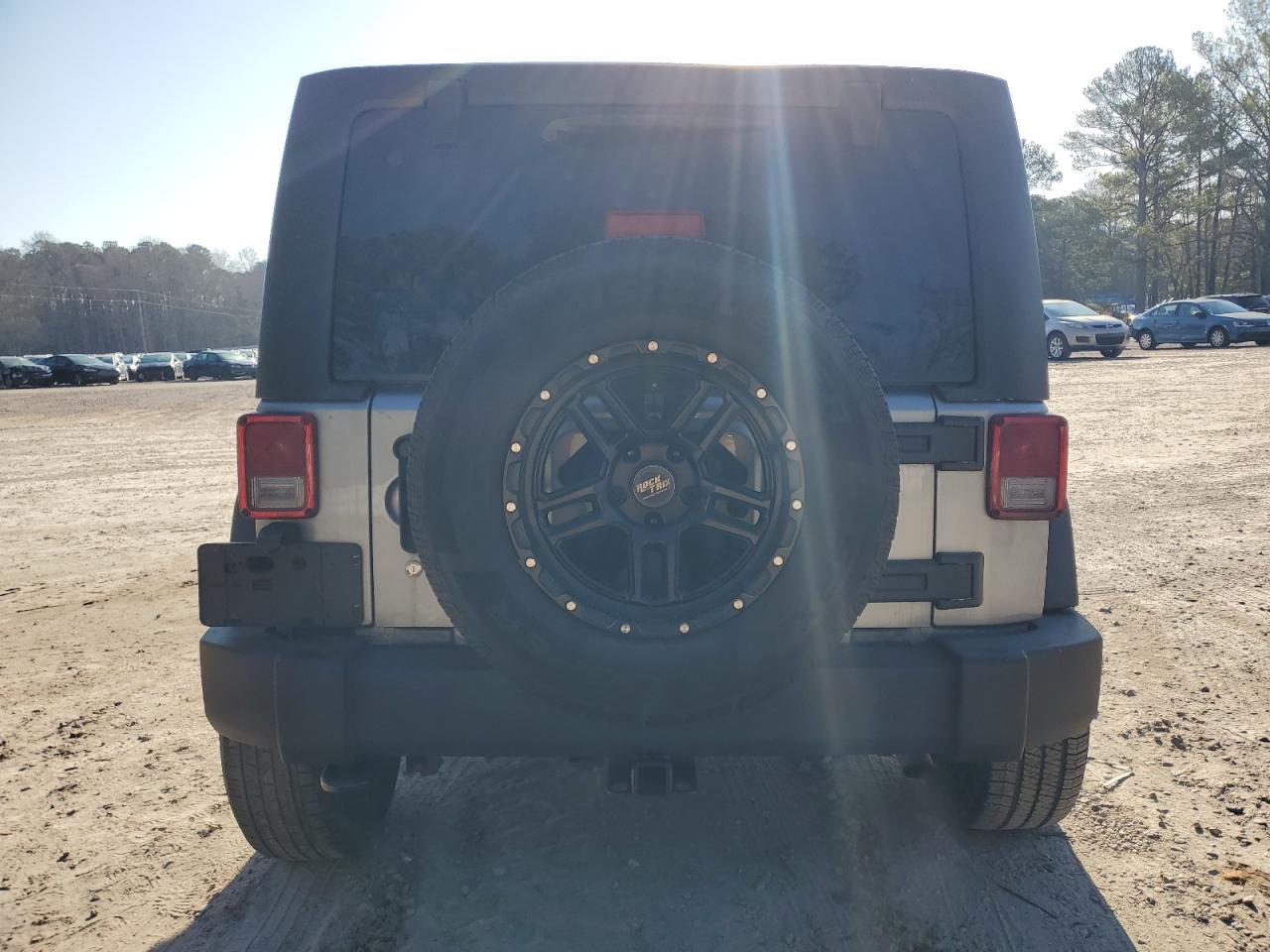 2017 Jeep Wrangler - Image 6