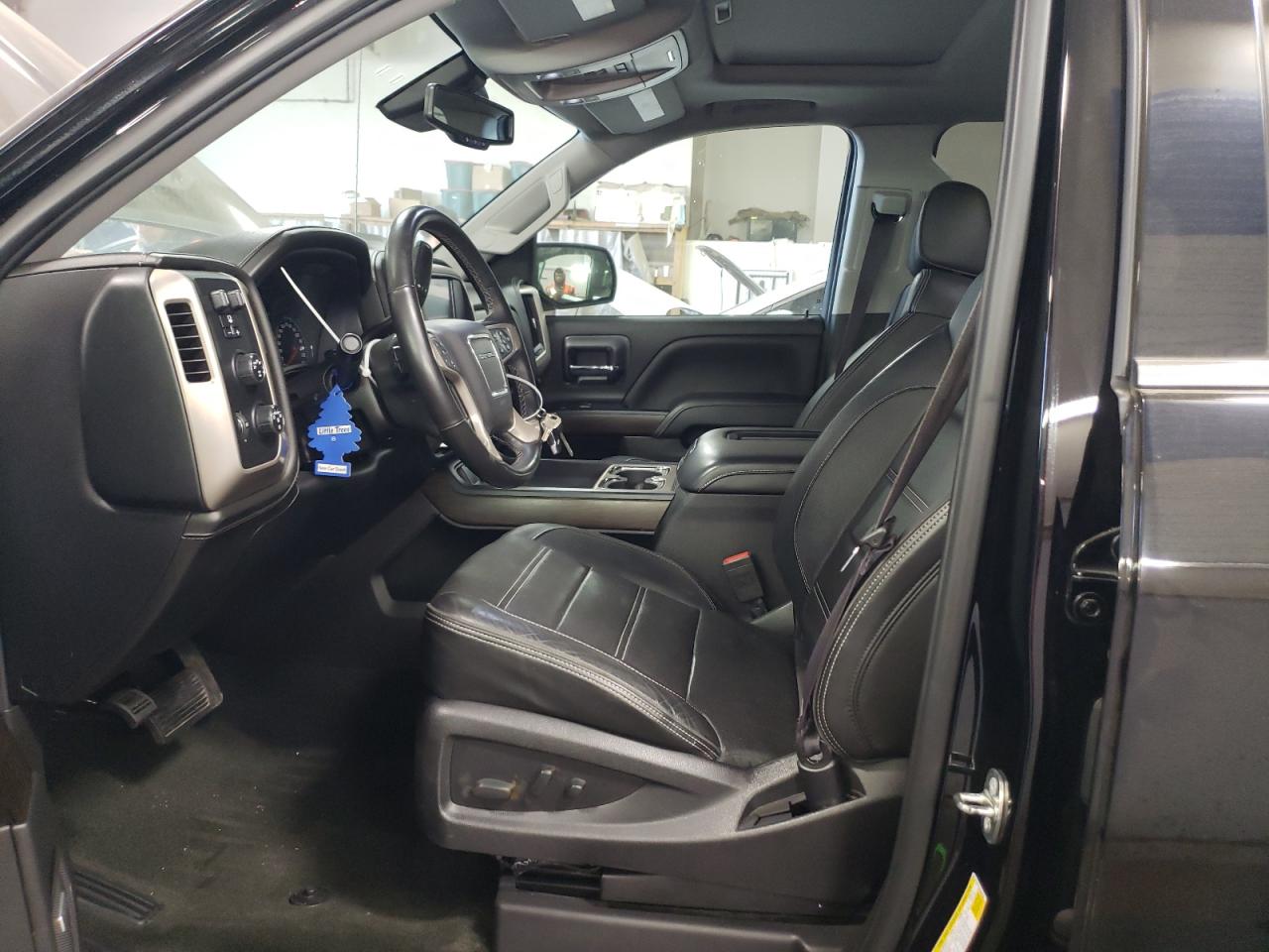 2017 GMC Sierra - Image 7