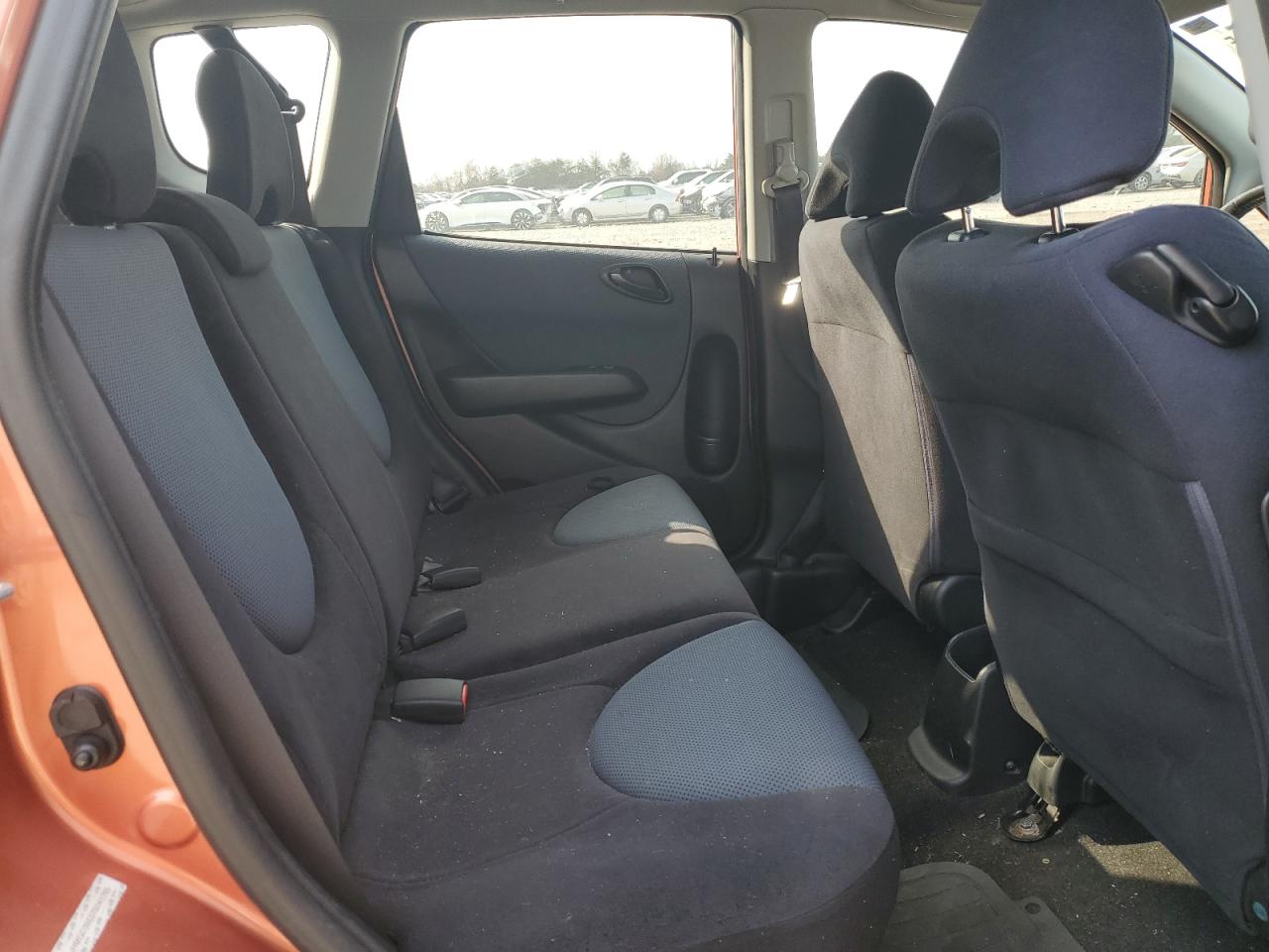 2007 Honda Fit - Image 11