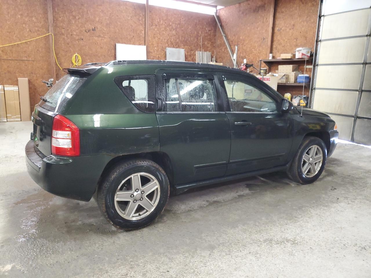 2010 Jeep Compass - Image 3