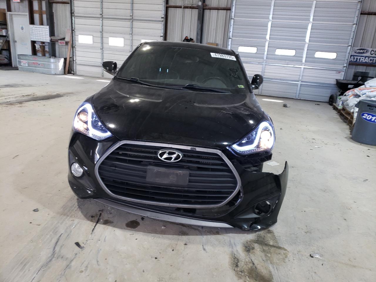 2016 Hyundai Veloster - Image 5
