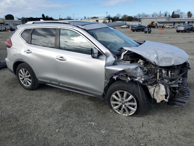  NISSAN ROGUE 2018 Серебристый