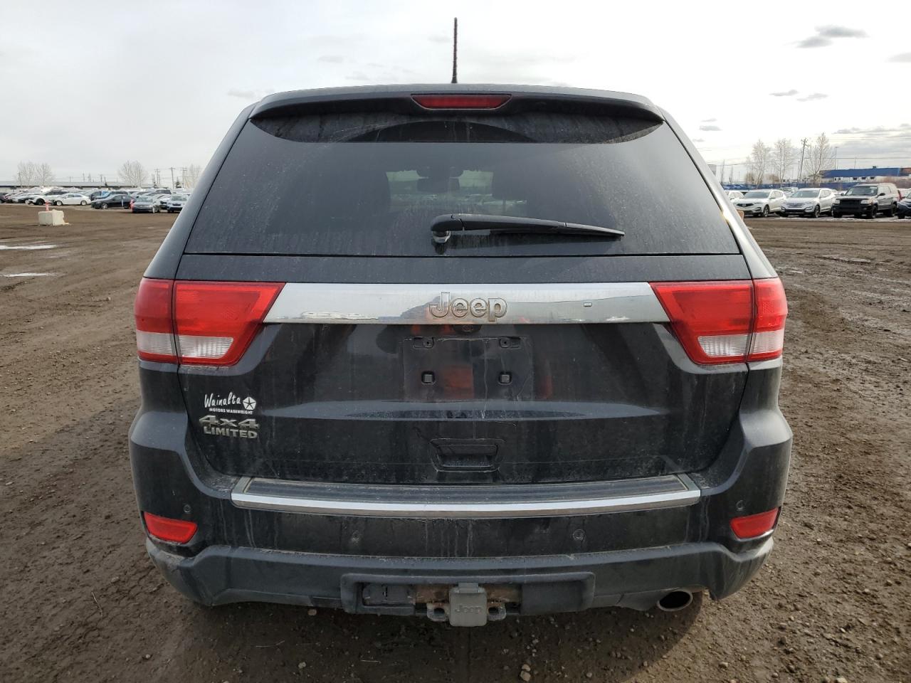 2011 Jeep Grand Cherokee - Image 6