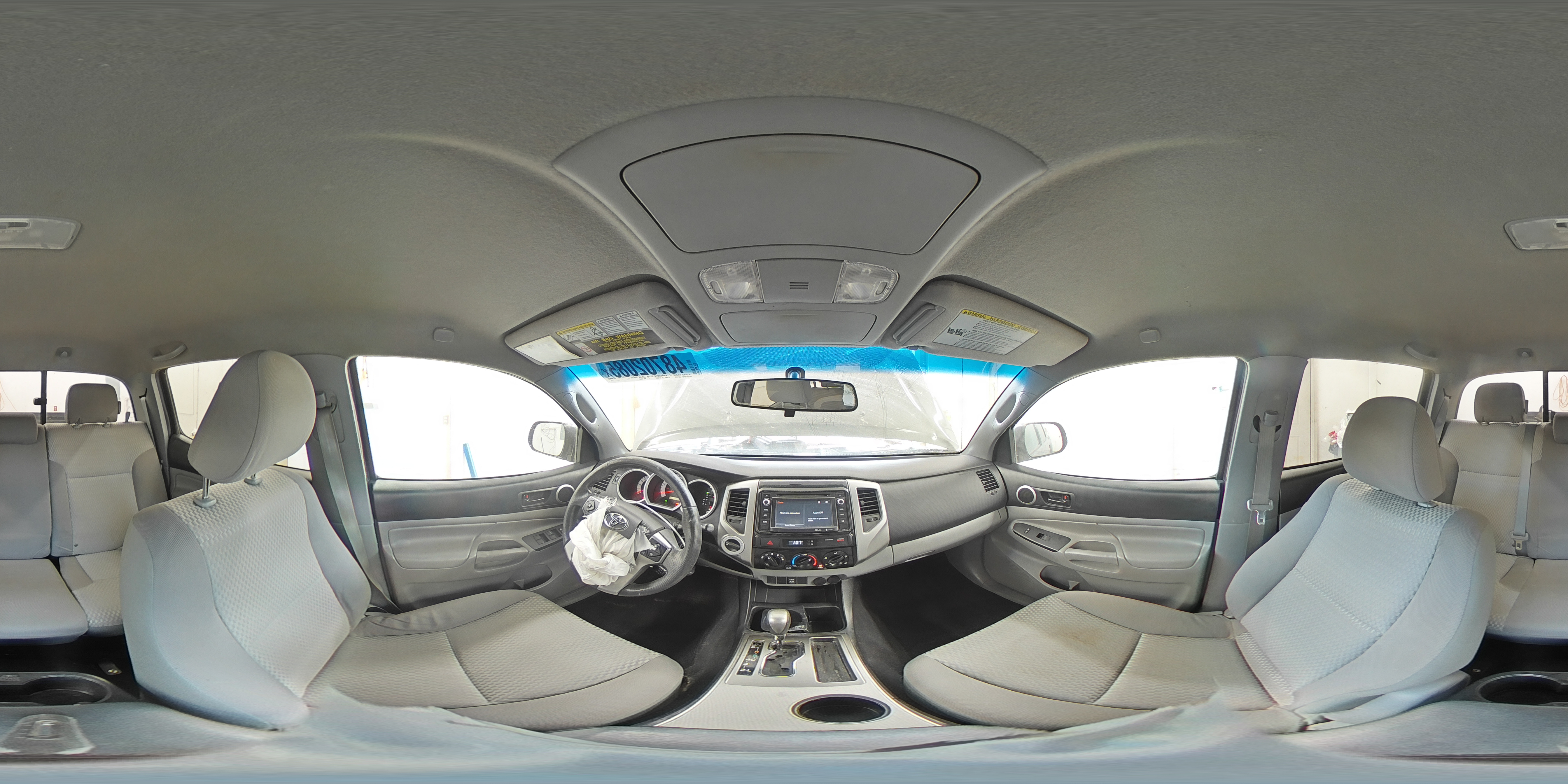 2014 Toyota Tacoma - Image 15