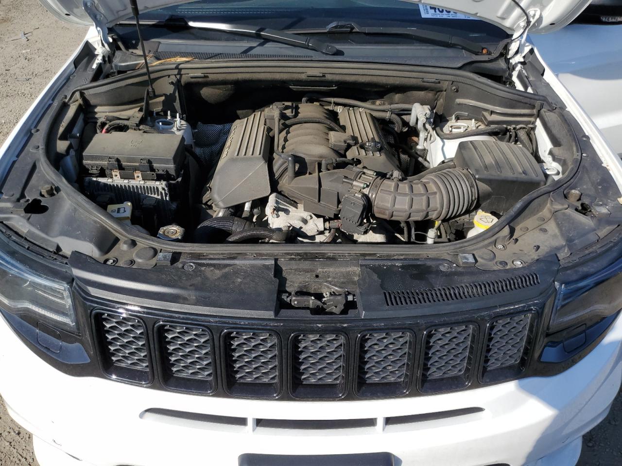 2018 Jeep Grand Cherokee - Image 13