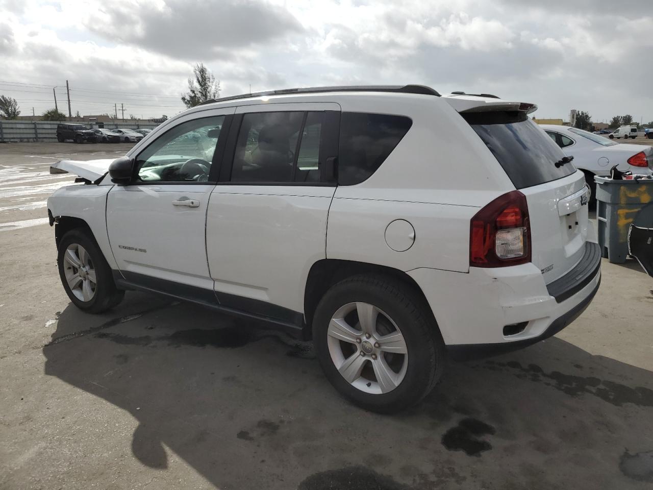 2016 Jeep Compass - Image 2