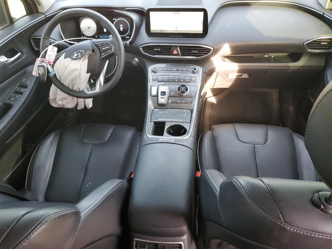2022 Hyundai Santa Fe - Image 8