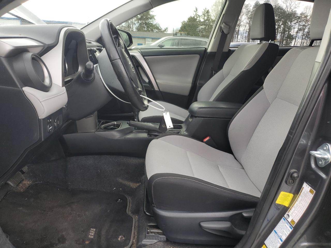 2017 Toyota RAV 4 - Image 7