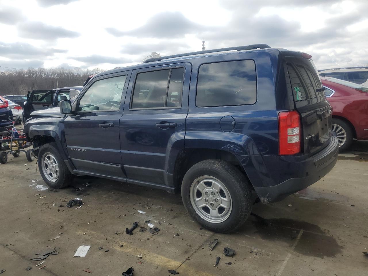 2014 Jeep Liberty (Patriot) - Image 2