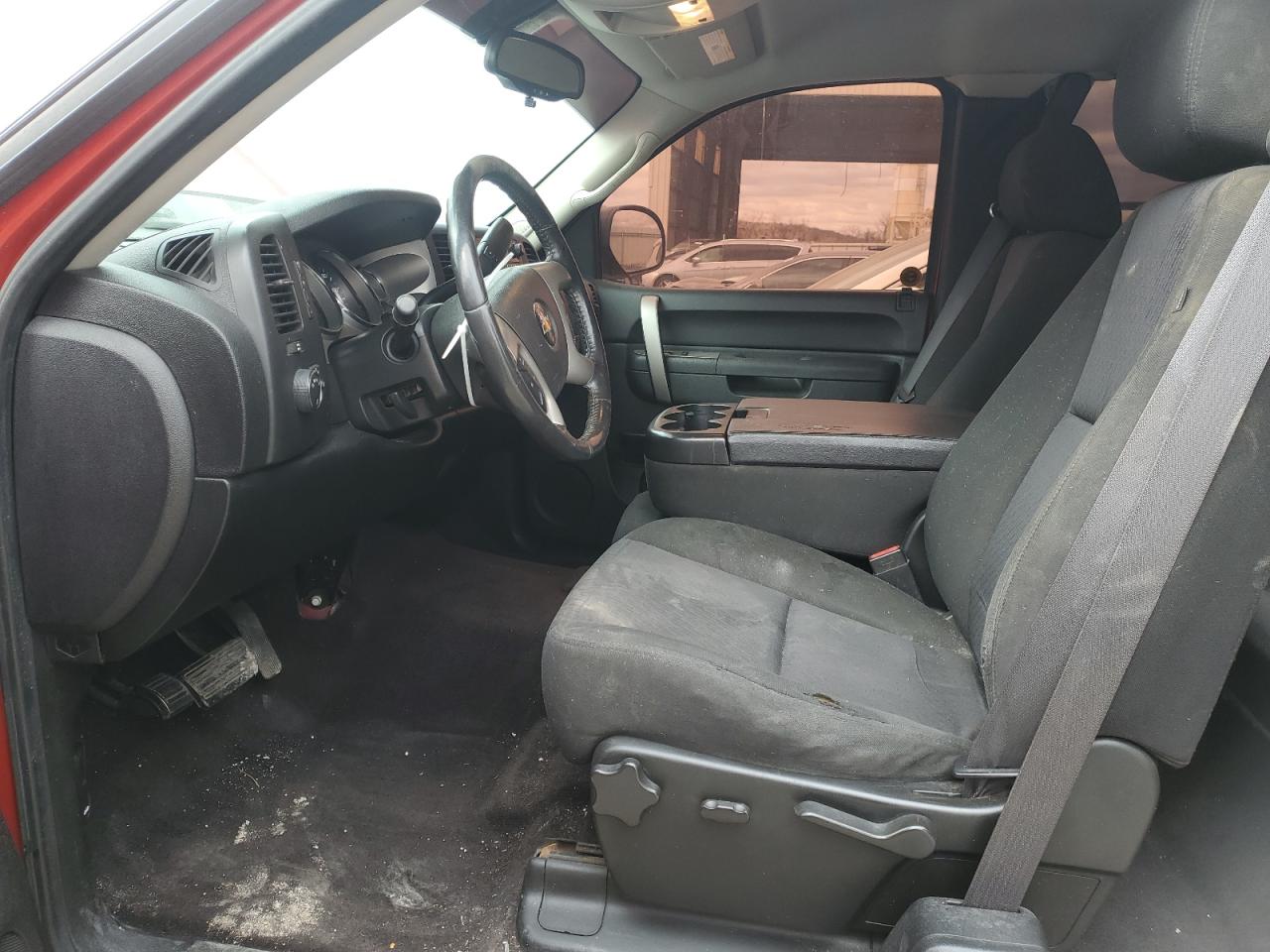 2011 Chevrolet Silverado - Image 7
