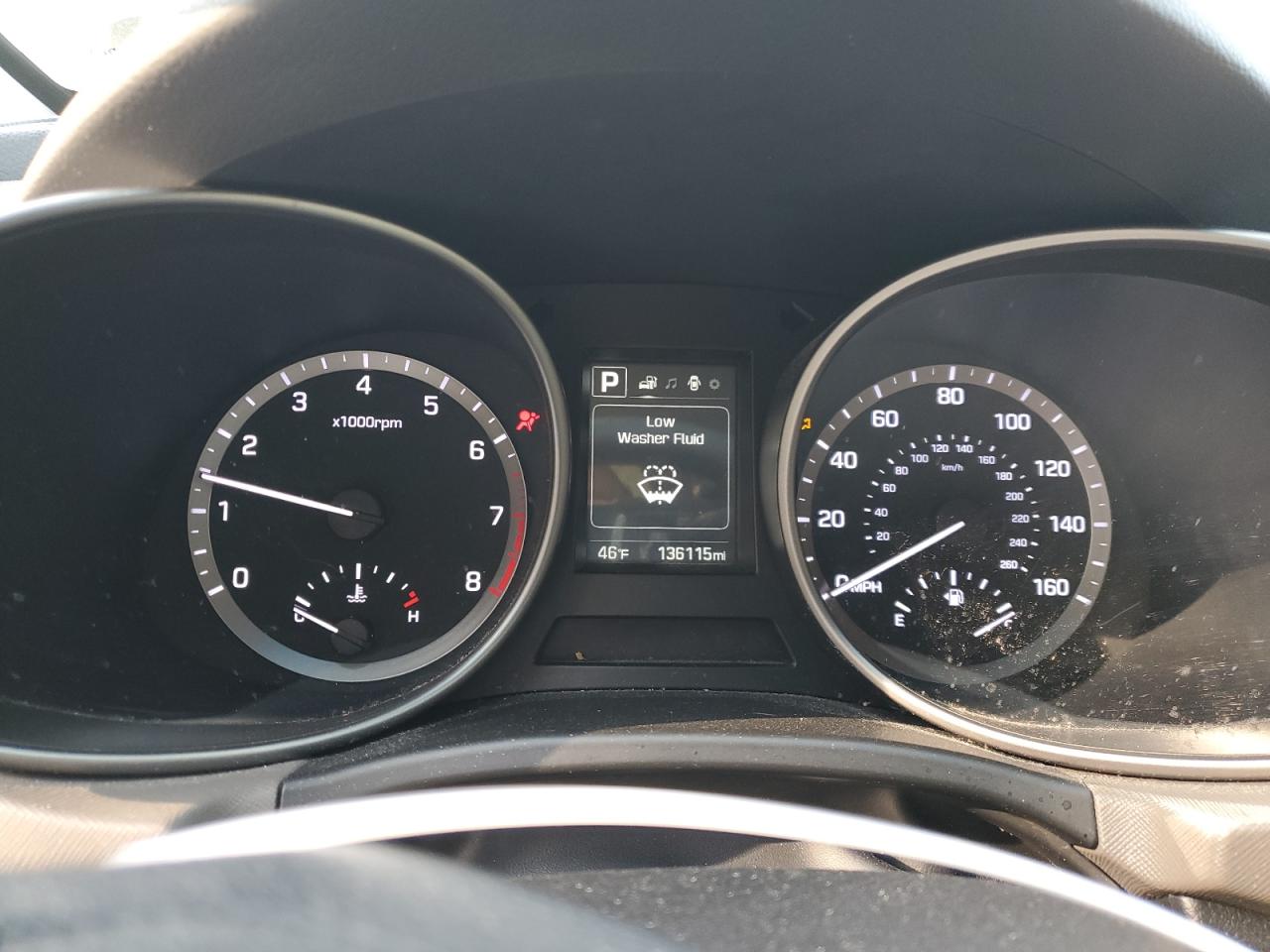 2017 Hyundai Santa Fe - Image 9